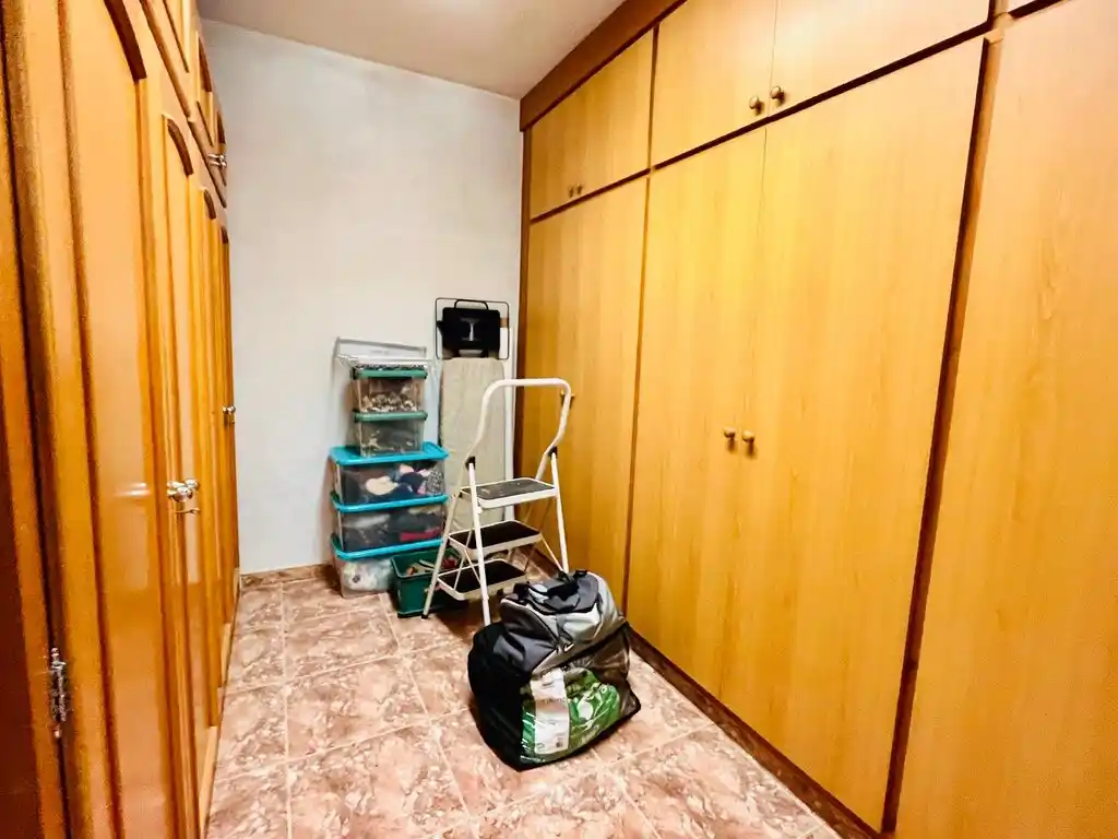 Figueres.Edificio en Venta (C/Empordà).