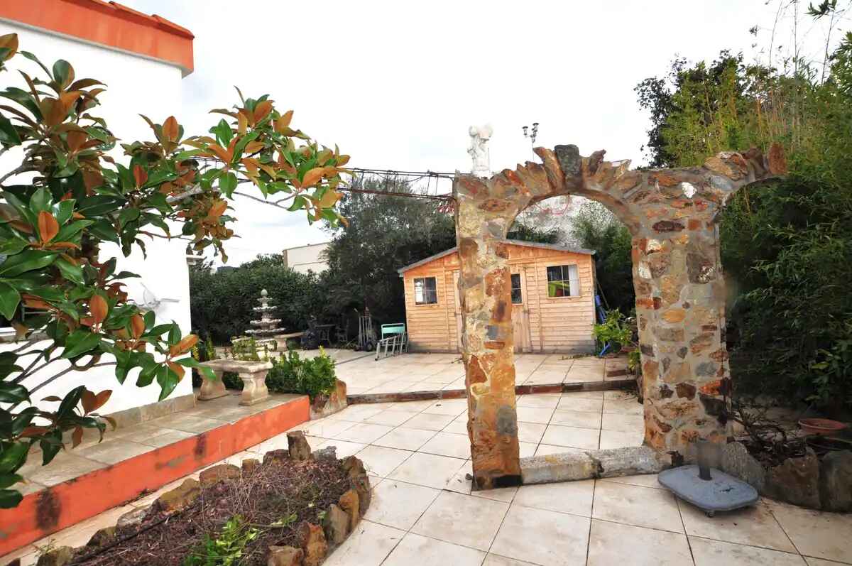 Casa con jardín y dos apartamentos (Roses-Mas Boscà)