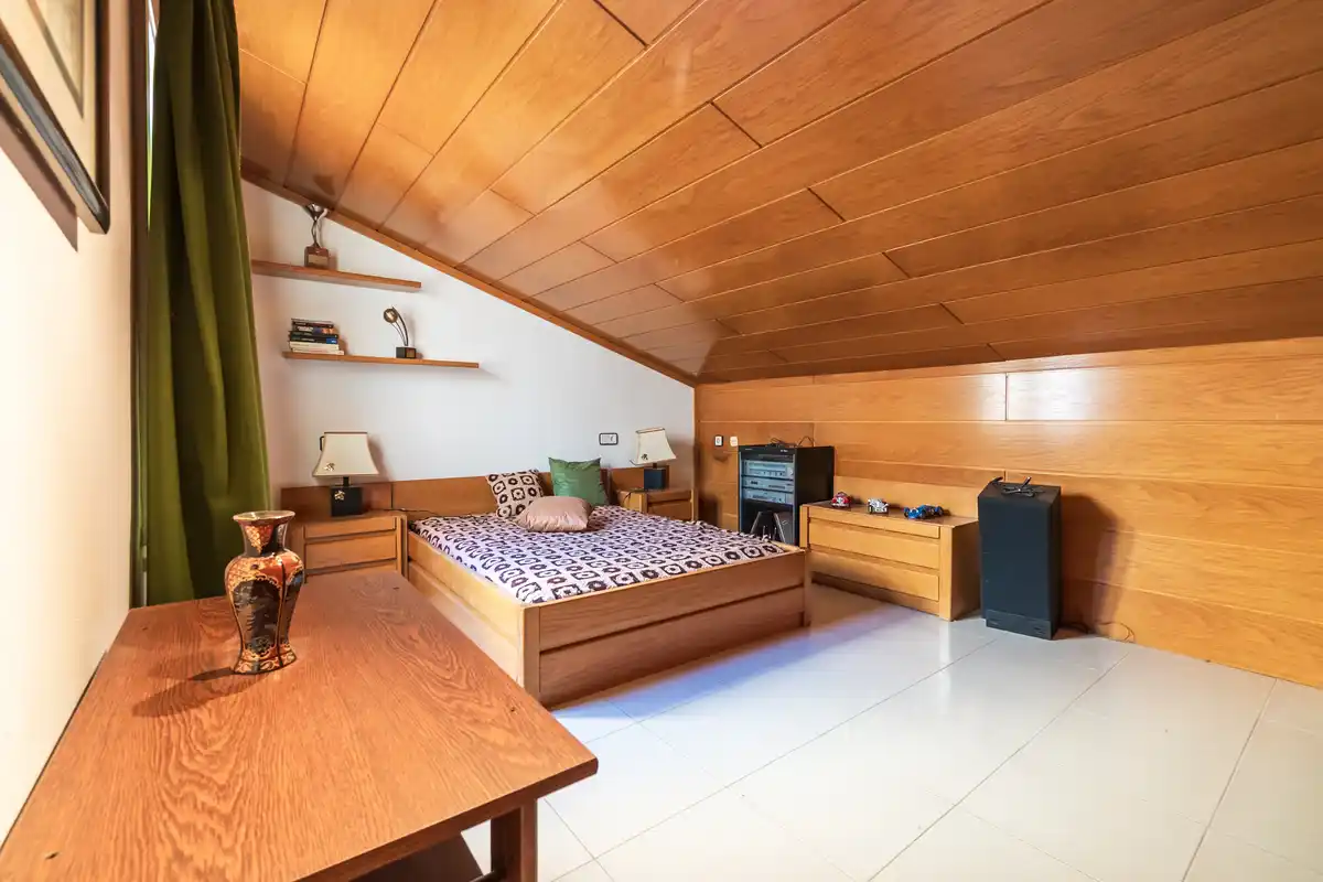 ¡Vive con amplitud y comodidad en el centro de Figueres!