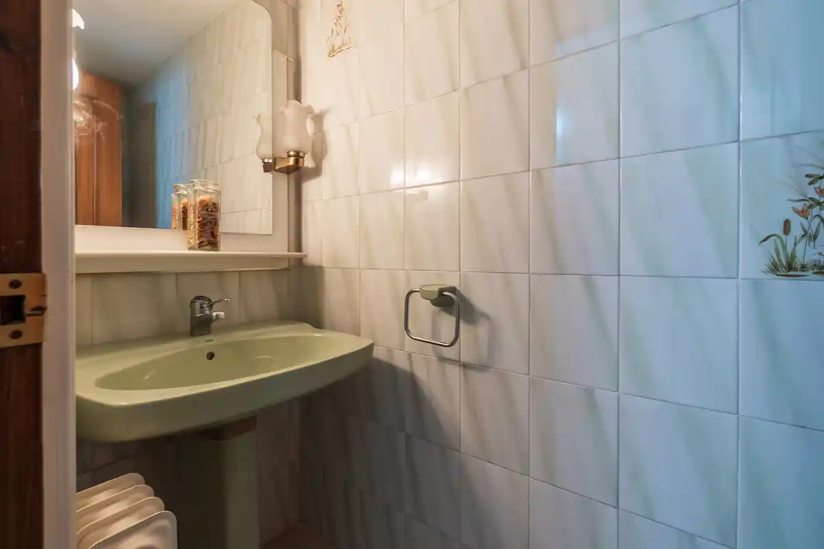 ¡Vive con amplitud y comodidad en el centro de Figueres!