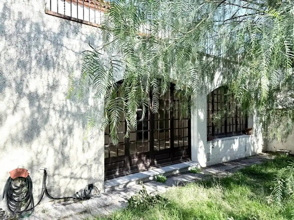 Casa señorial en venta , Figueres, zona Poble Nou.