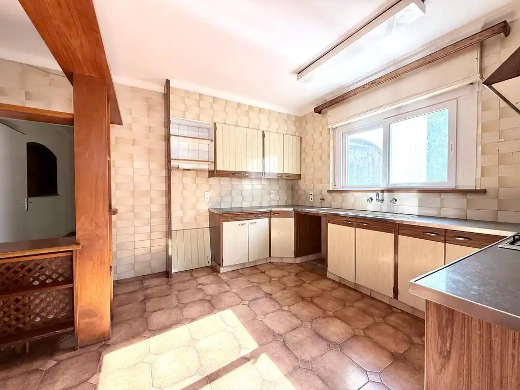 Casa señorial en venta , Figueres, zona Poble Nou.