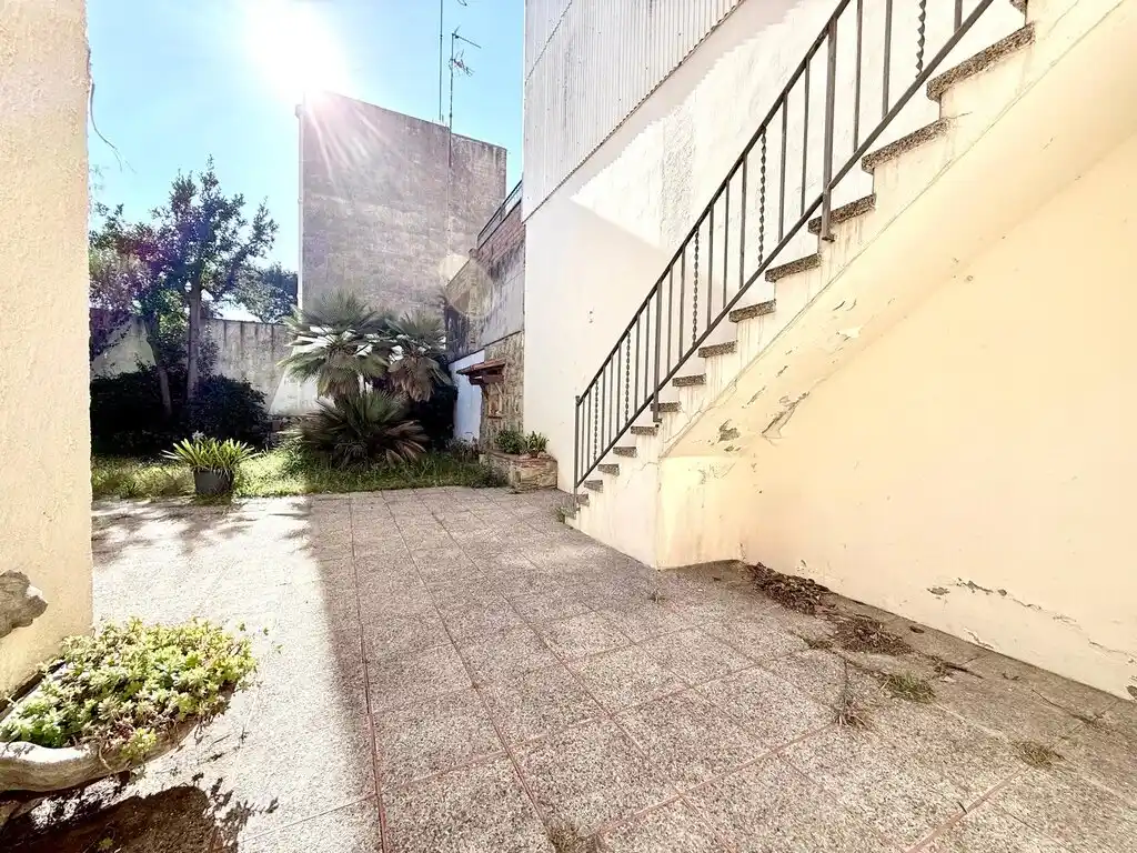 Casa señorial en venta , Figueres, zona Poble Nou.