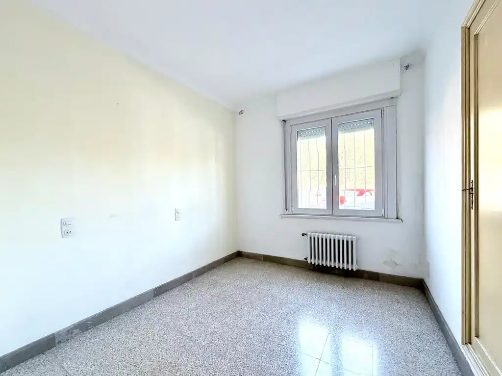 Casa señorial en venta , Figueres, zona Poble Nou.