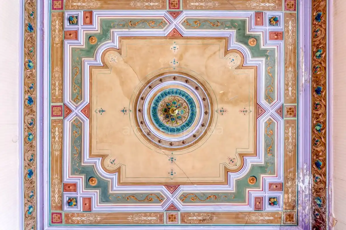 FIGUERES.Edificio ideal para pequeño hotel, centro comercial,  o edificación de apartamentos. Figueres Centro. Disponemos de un resumen del planeamiento vigente (PGOU).