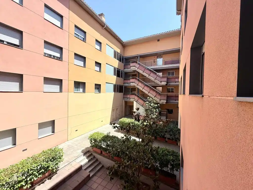 ¡Tu nuevo hogar en el corazón de Figueres te está esperando! 