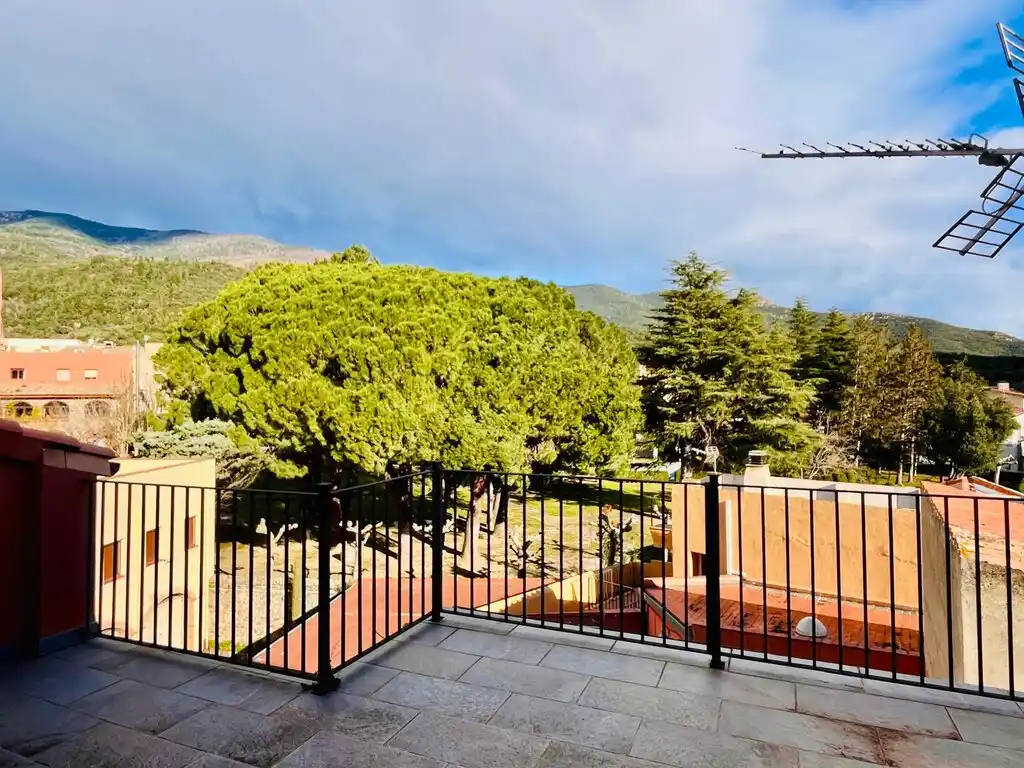 Oportunidad Única: Casa Rústica en Venta en Maçanet de Cabrenys.