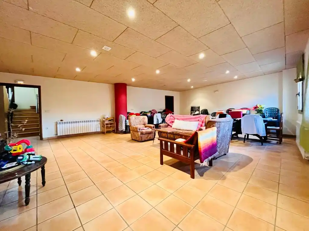 Oportunidad Única: Casa Rústica en Venta en Maçanet de Cabrenys.