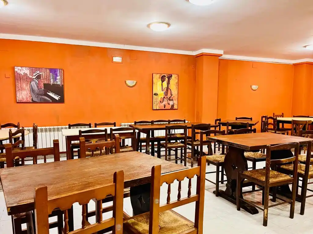Oportunidad Única: Casa Rústica en Venta en Maçanet de Cabrenys.