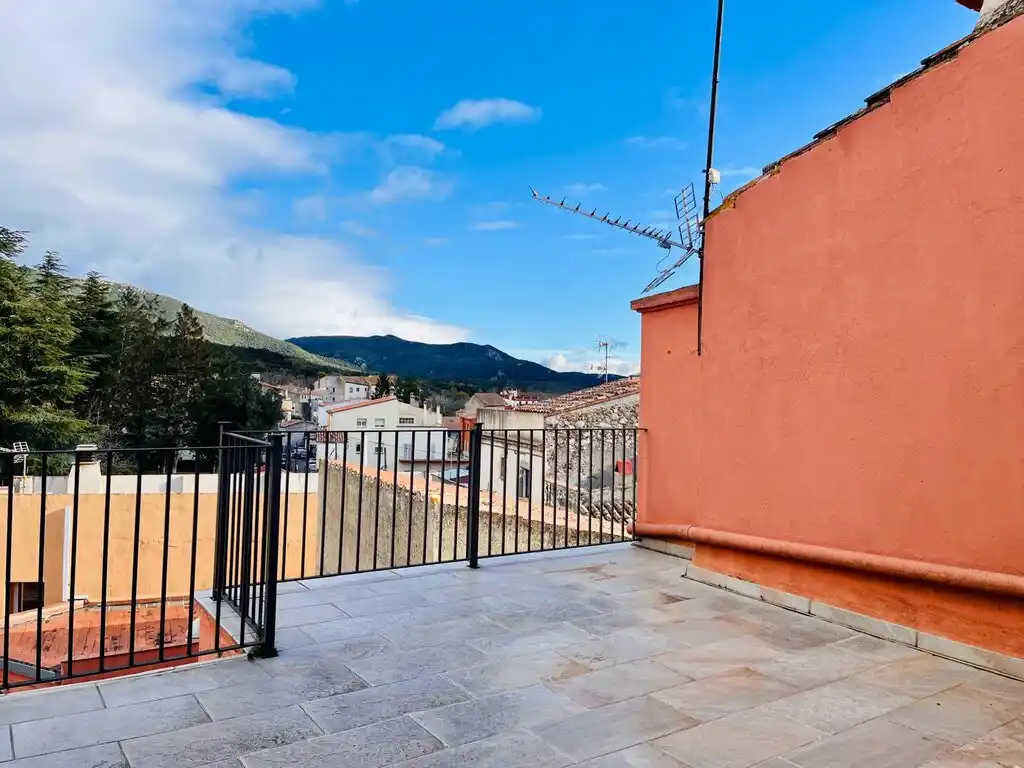 Oportunidad Única: Casa Rústica en Venta en Maçanet de Cabrenys.