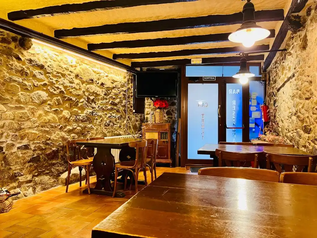 Oportunidad Única: Casa Rústica en Venta en Maçanet de Cabrenys.