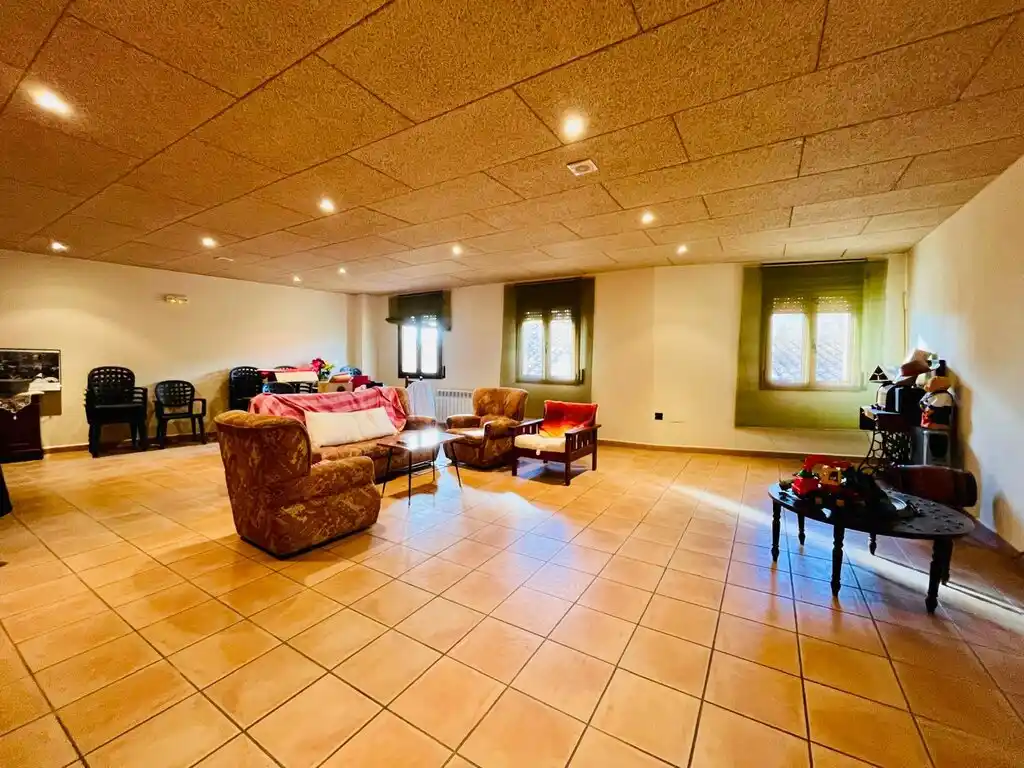 Oportunidad Única: Casa Rústica en Venta en Maçanet de Cabrenys.