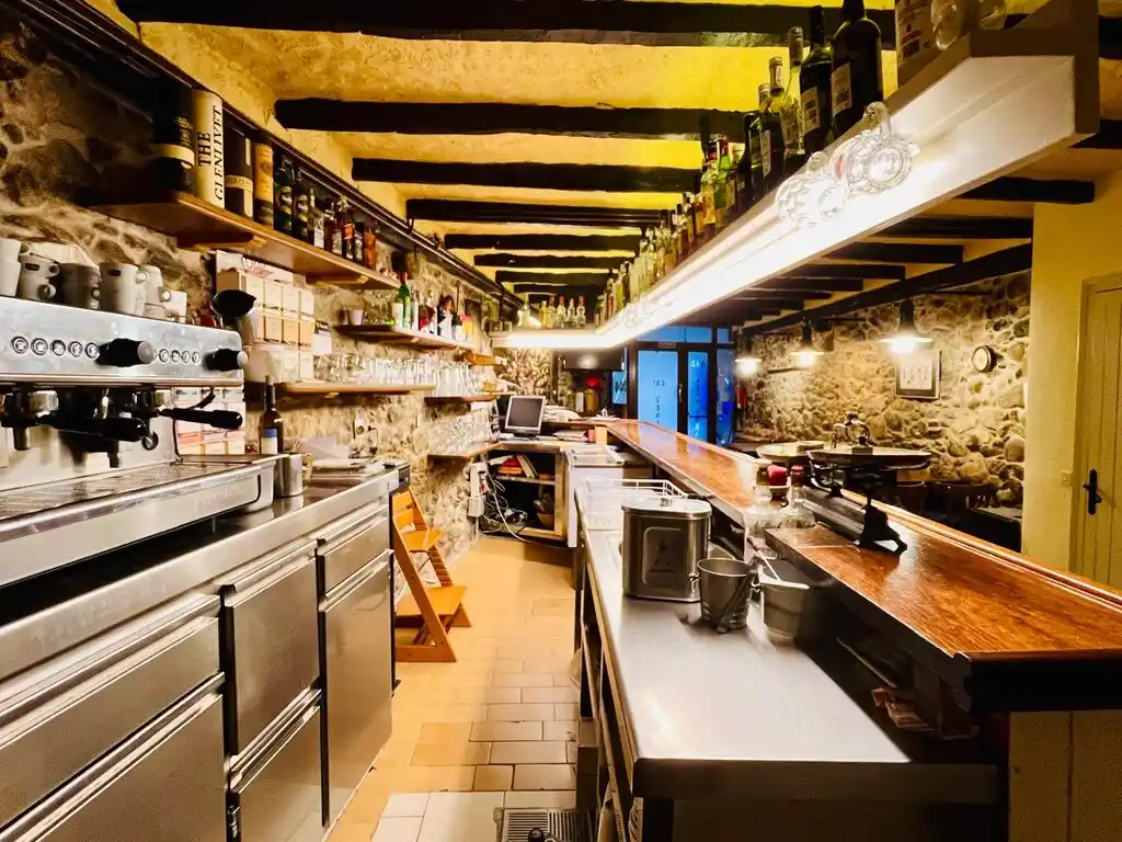 Oportunidad Única: Casa Rústica en Venta en Maçanet de Cabrenys.