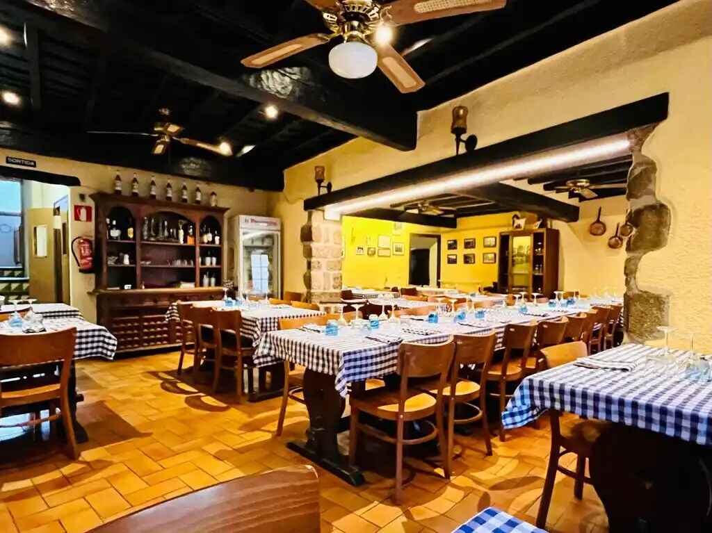Oportunidad Única: Casa Rústica en Venta en Maçanet de Cabrenys.