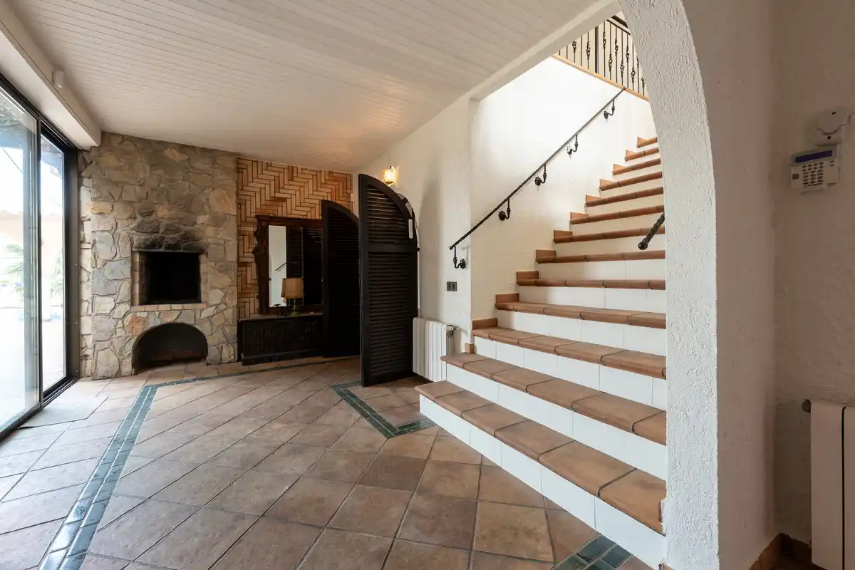 Exclusividad, amplitud y encanto en una de las mejores zonas de Empuriabrava.