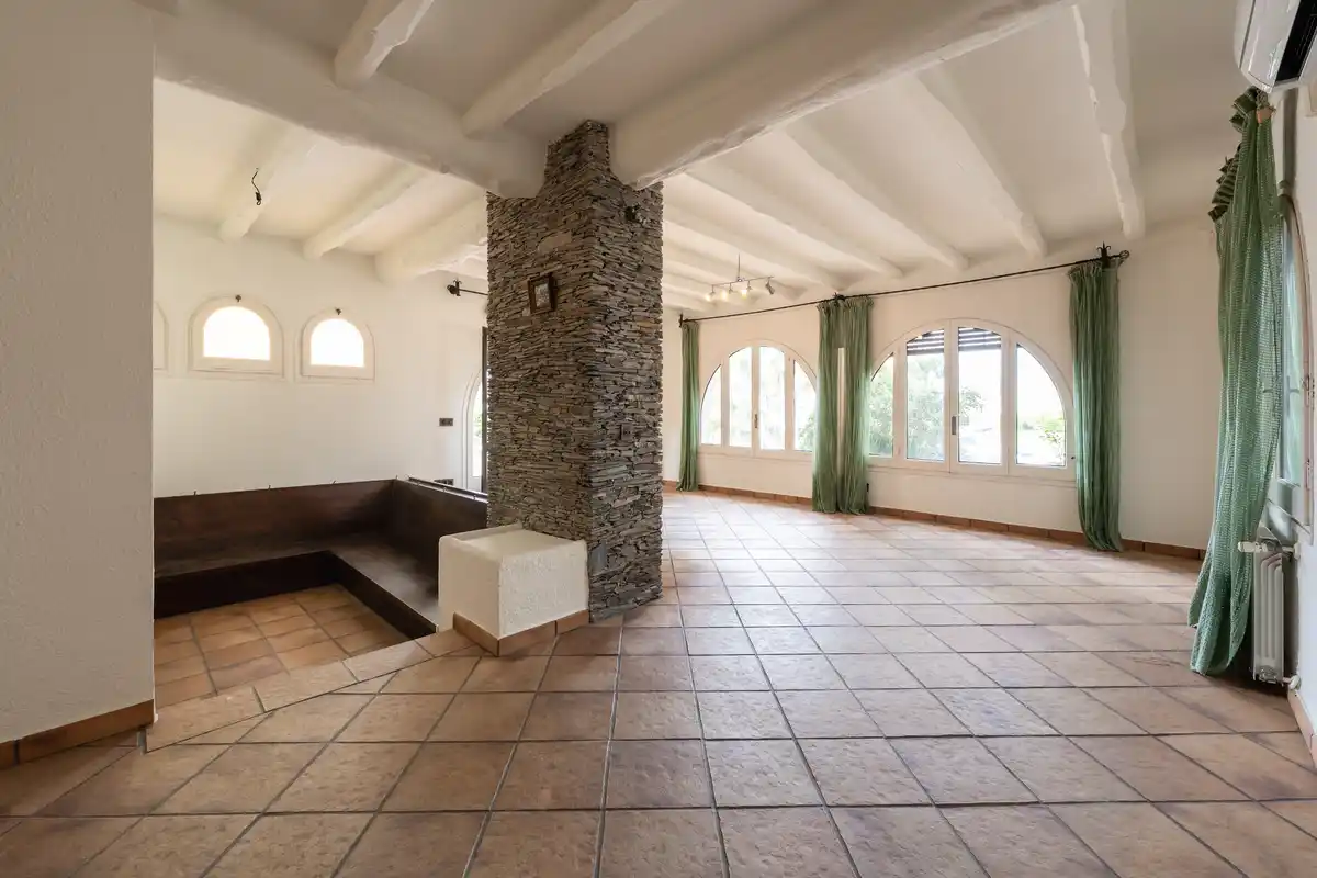 Exclusividad, amplitud y encanto en una de las mejores zonas de Empuriabrava.