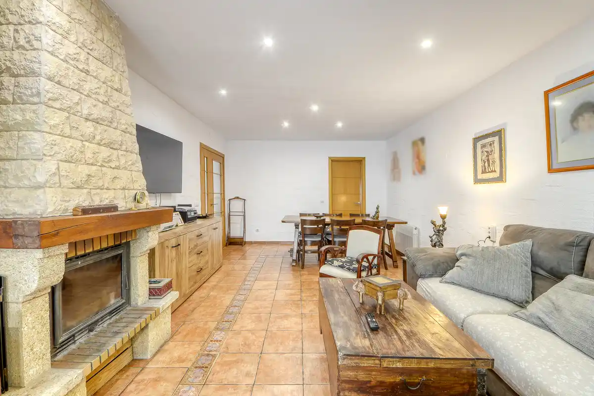 En venta casa adosada (El Far d´Empordà)