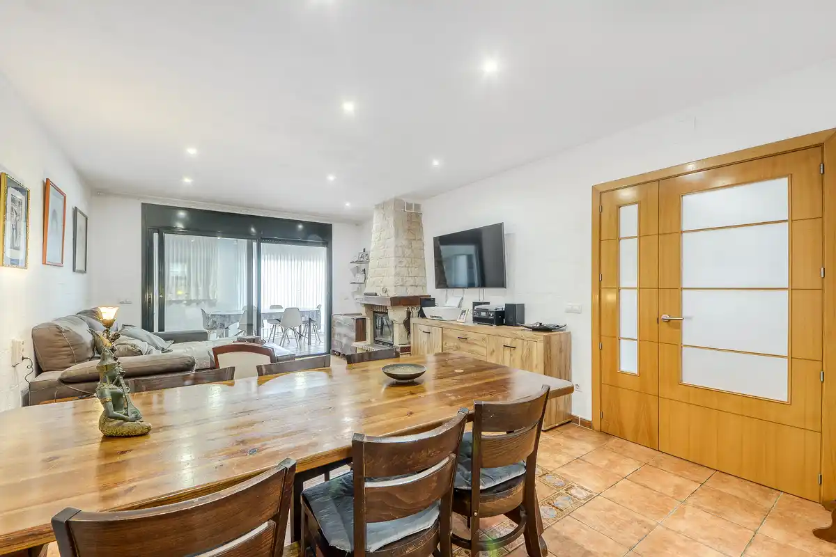 En venta casa adosada (El Far d´Empordà)