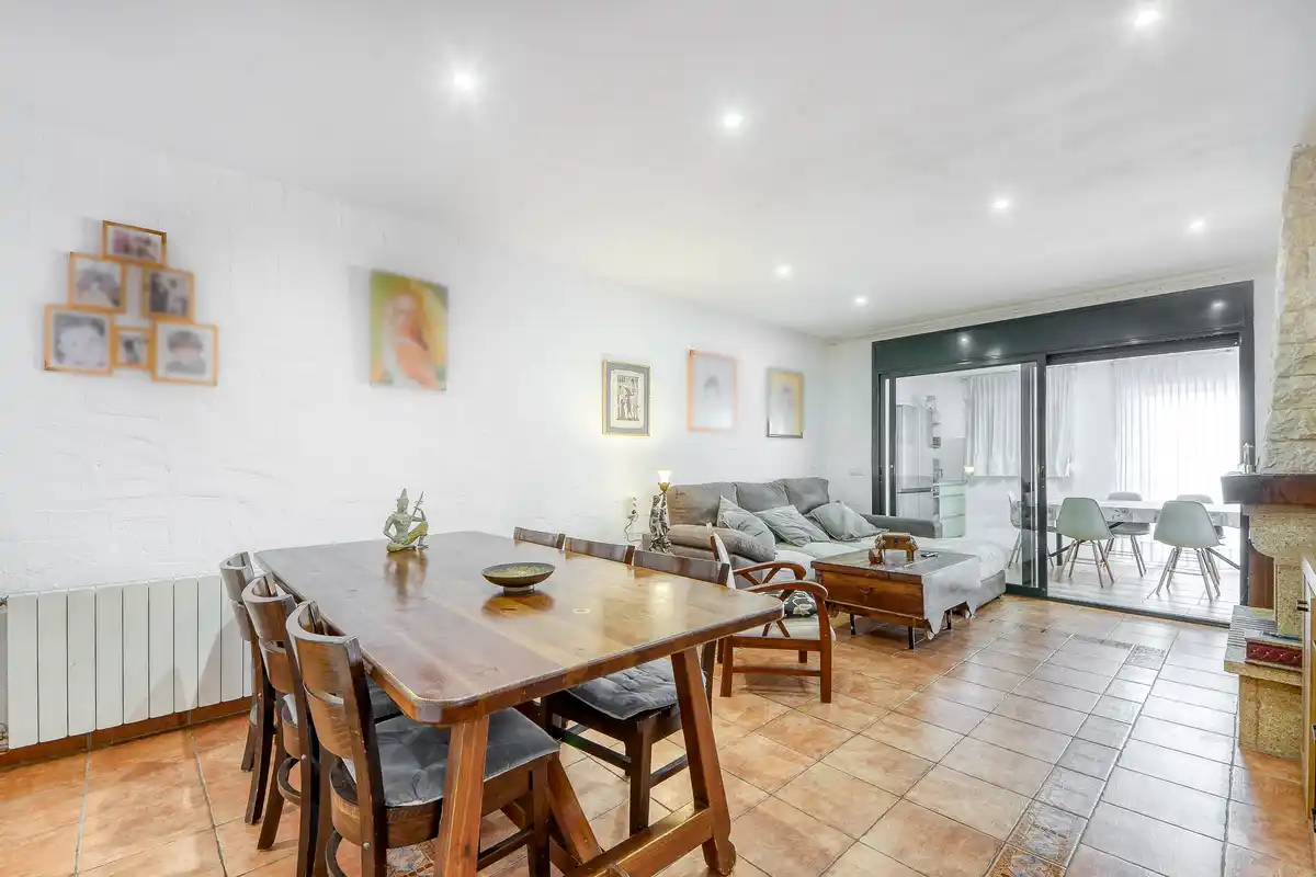 En venta casa adosada (El Far d´Empordà)