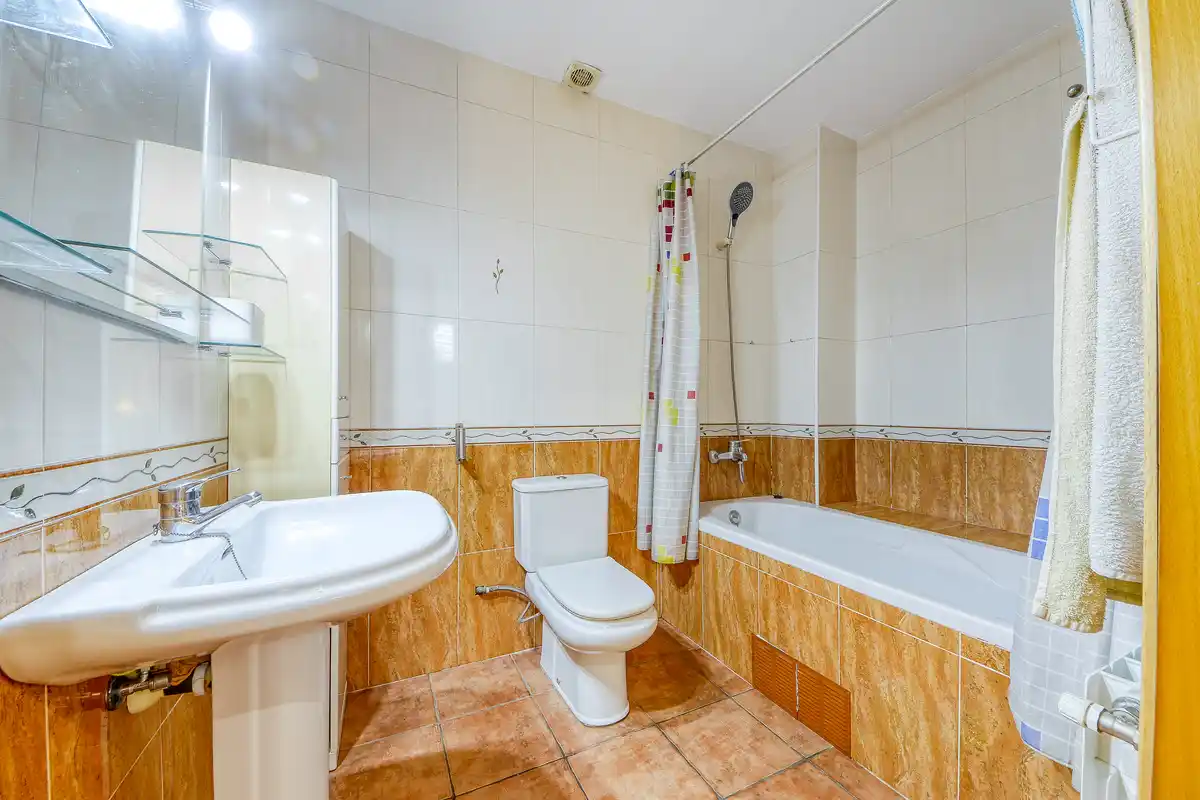 En venta casa adosada (El Far d´Empordà)