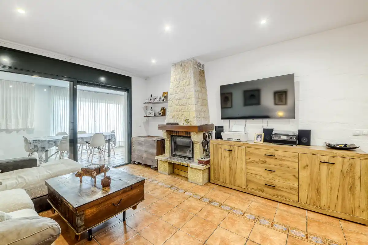 En venta casa adosada (El Far d´Empordà)