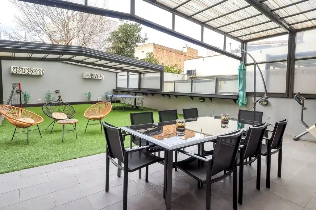 En venta planta baja con licencia turística. (Edificio Panna)