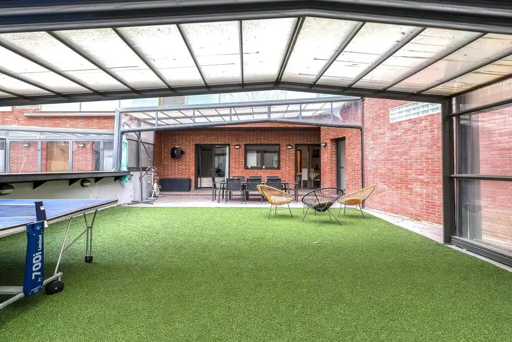 En venta planta baja con licencia turística. (Edificio Panna)