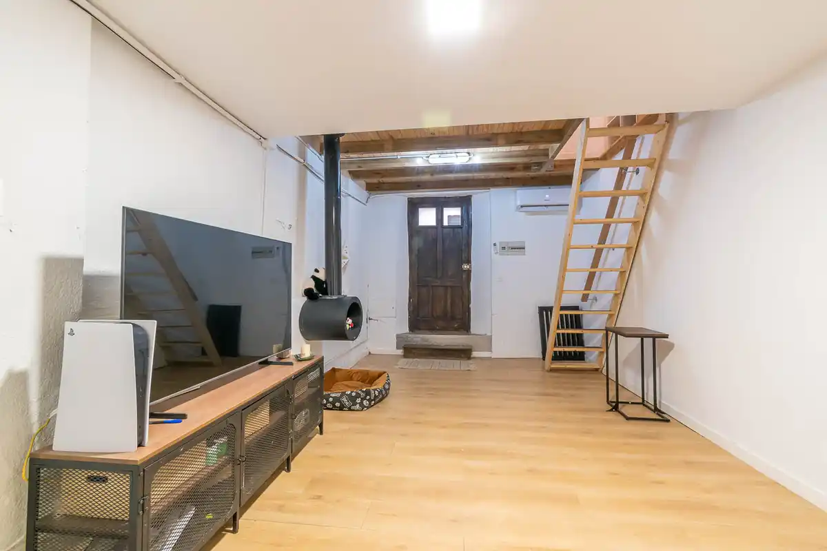 Bonita casa parcialmente reformada (Castellón de Empúries).