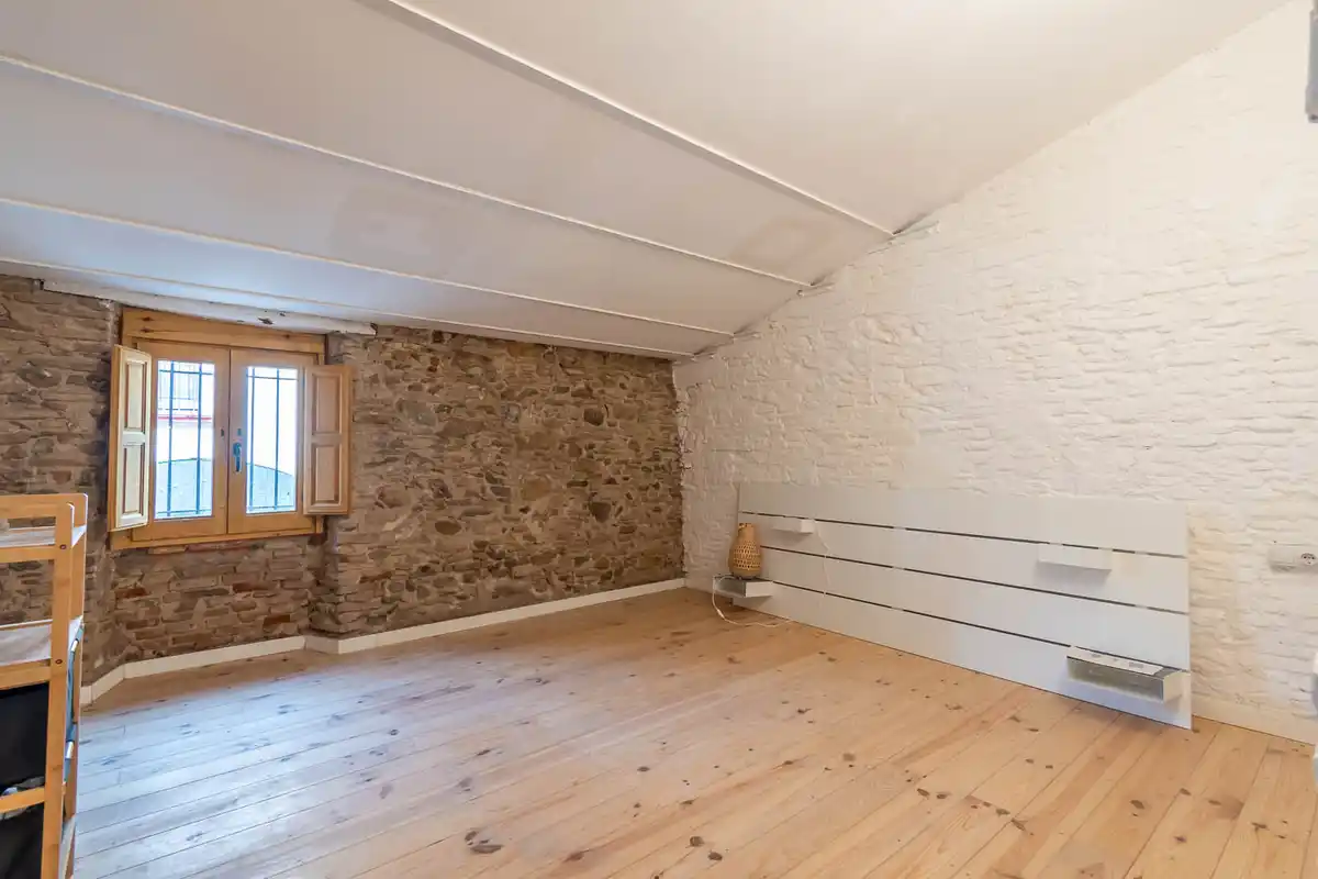 Bonita casa parcialmente reformada (Castellón de Empúries).