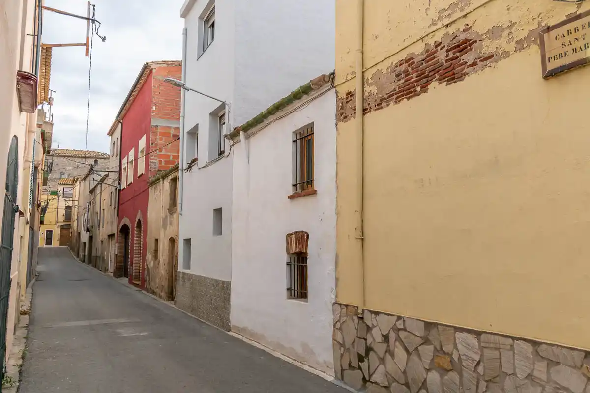 Bonita casa parcialmente reformada (Castellón de Empúries).