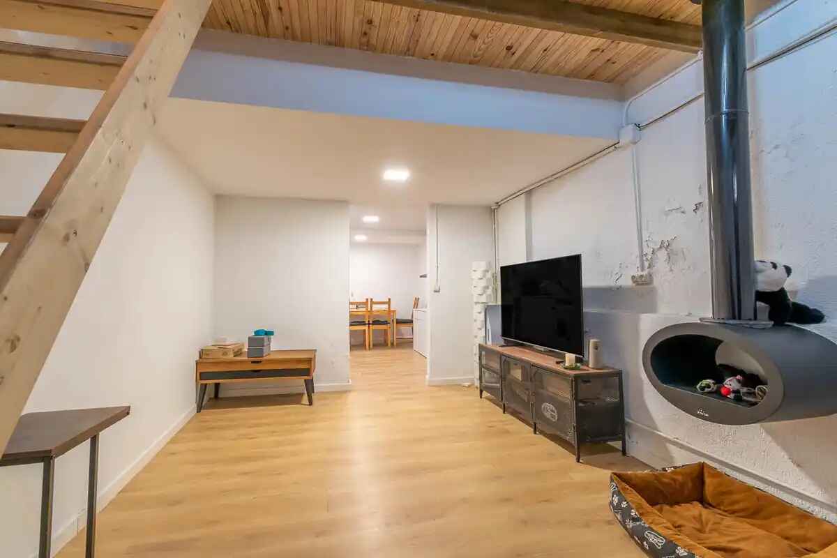 Bonica casa parcialment reformada (Castelló d´ Empúries).