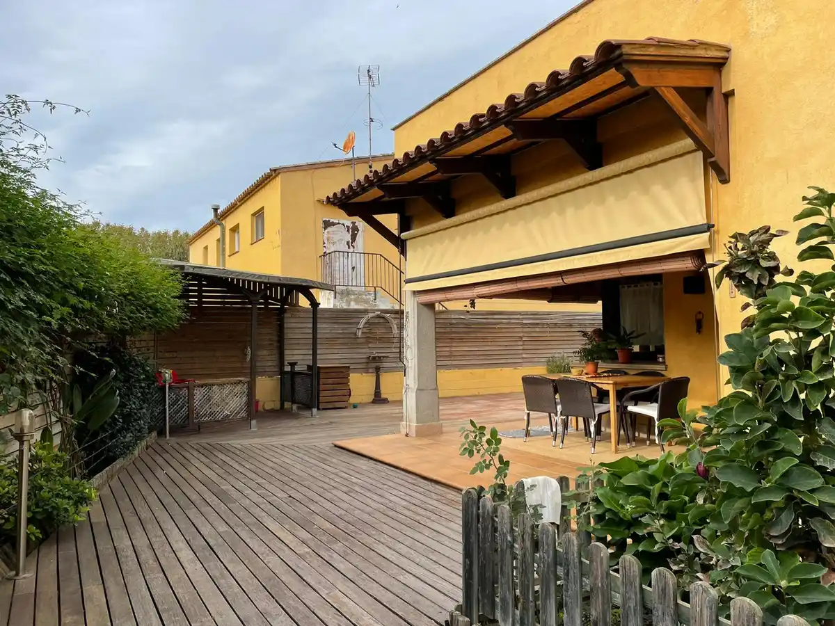 Gran chalet en venta en La Bisbal d'Empordà.