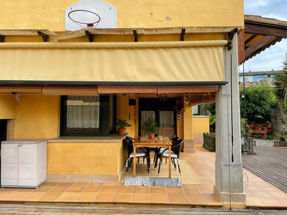 Gran chalet en venta en La Bisbal d'Empordà.