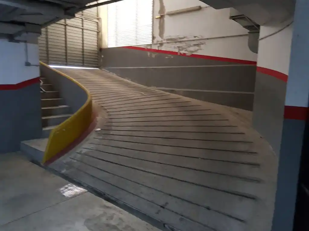 Parking cerca el centro