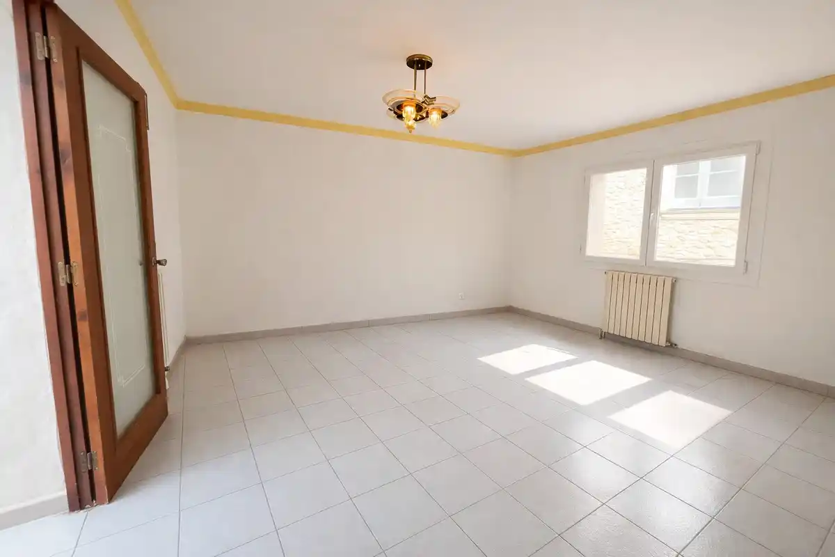 Casa en venta con vistas increíbles en el centro de Torroella de Montgrí.