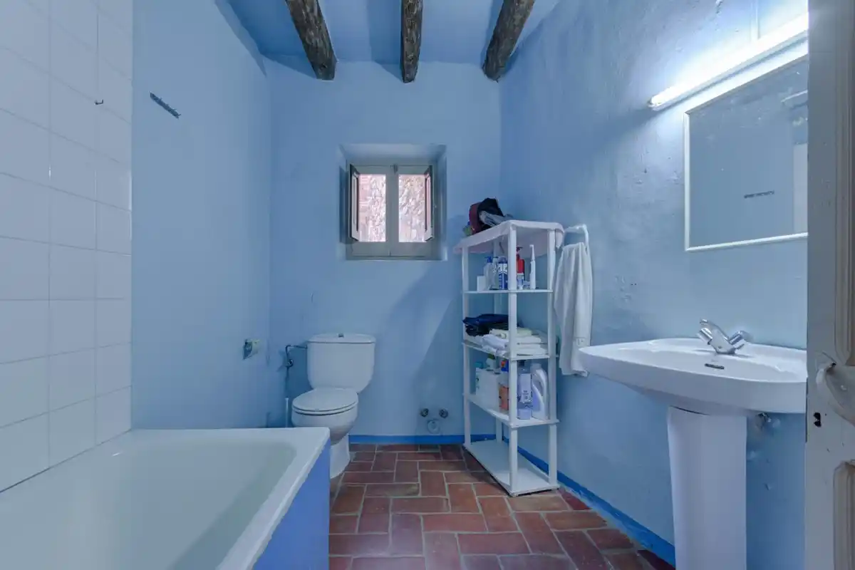 Casa rústica con voltas catalanas con mucho encanto en el centro del pueblo de Peralada.