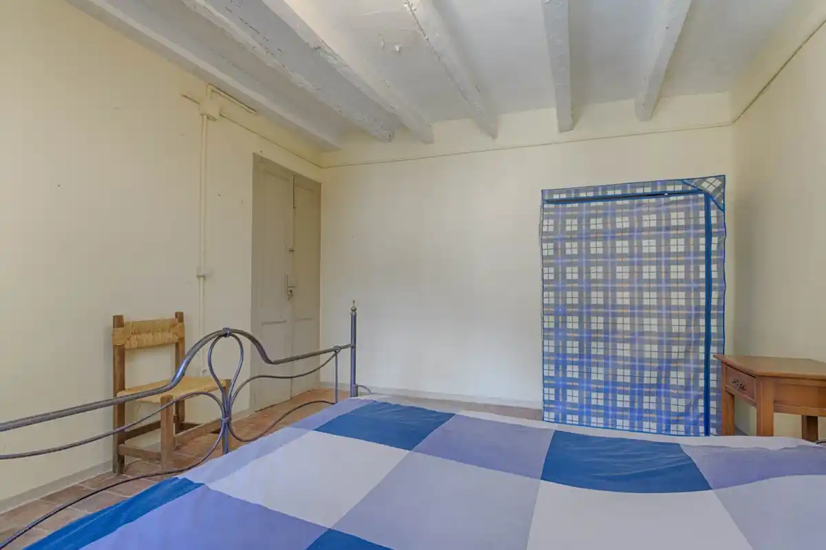 Casa rústica con voltas catalanas con mucho encanto en el centro del pueblo de Peralada.