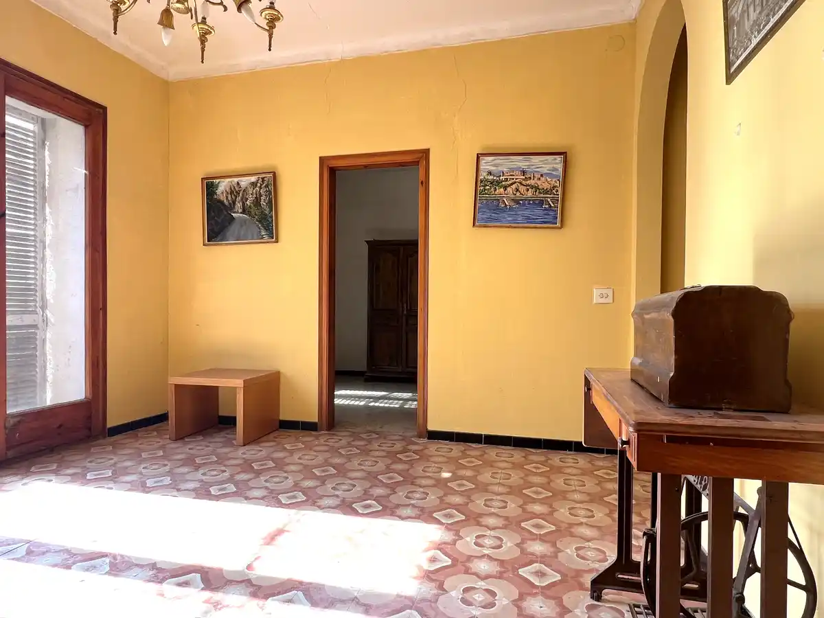 Casa de pueblo para reformar en el municipio de l'Armentera, Alt Empordà.