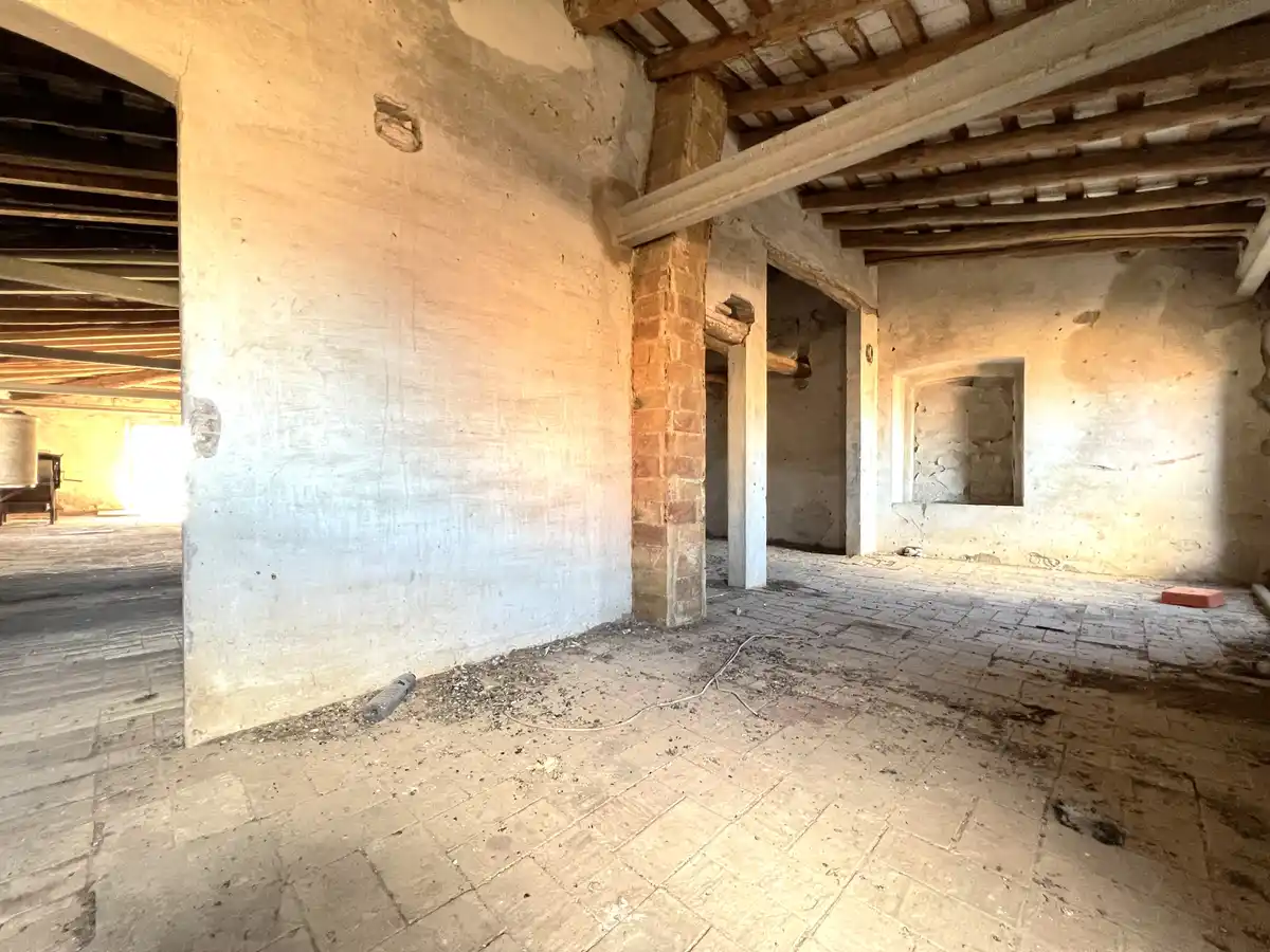 Casa de pueblo para reformar en el municipio de l'Armentera, Alt Empordà.