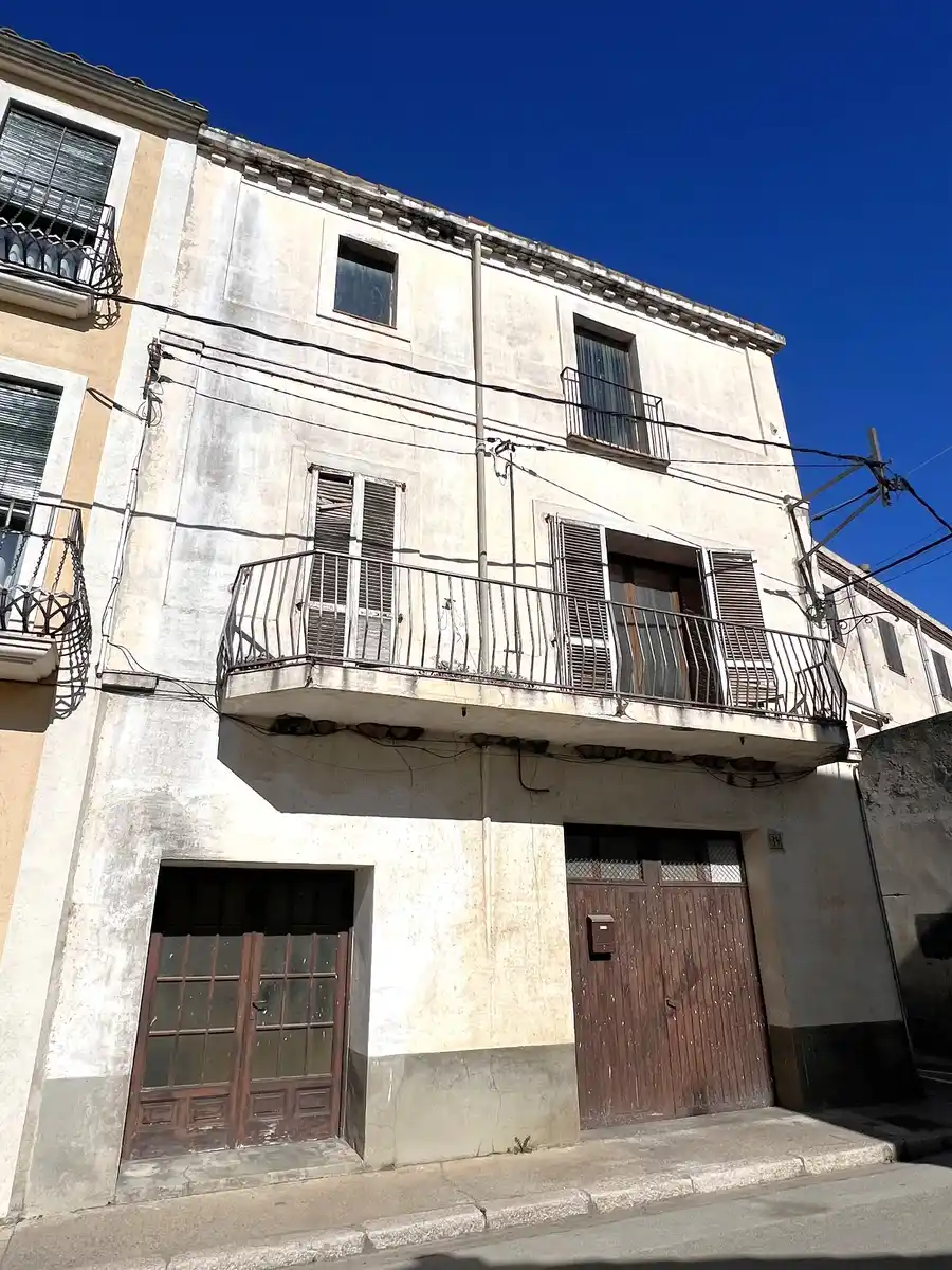 Casa de pueblo para reformar en el municipio de l'Armentera, Alt Empordà.