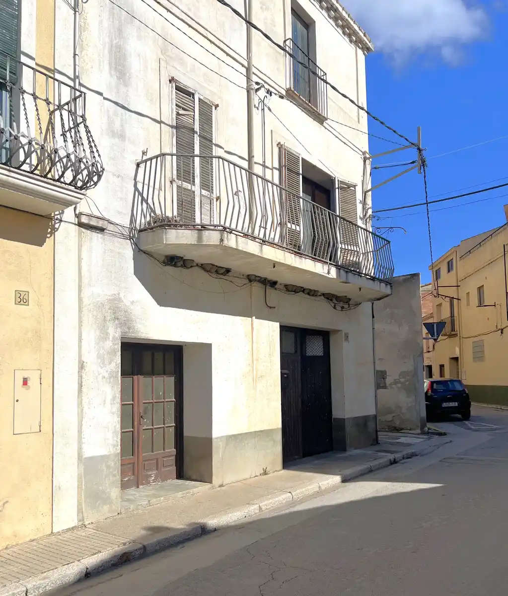 Casa de pueblo para reformar en el municipio de l'Armentera, Alt Empordà.