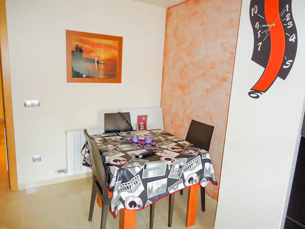 Piso con parking en venta zona Creu de la mà