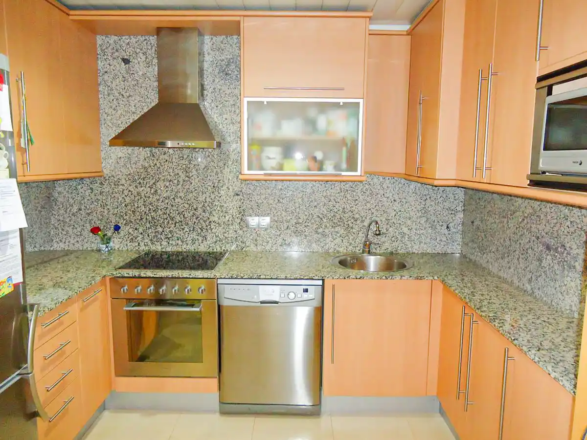 Piso con parking en venta zona Creu de la mà