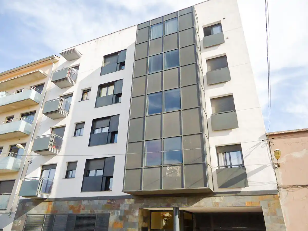 Piso con parking en venta zona Creu de la mà