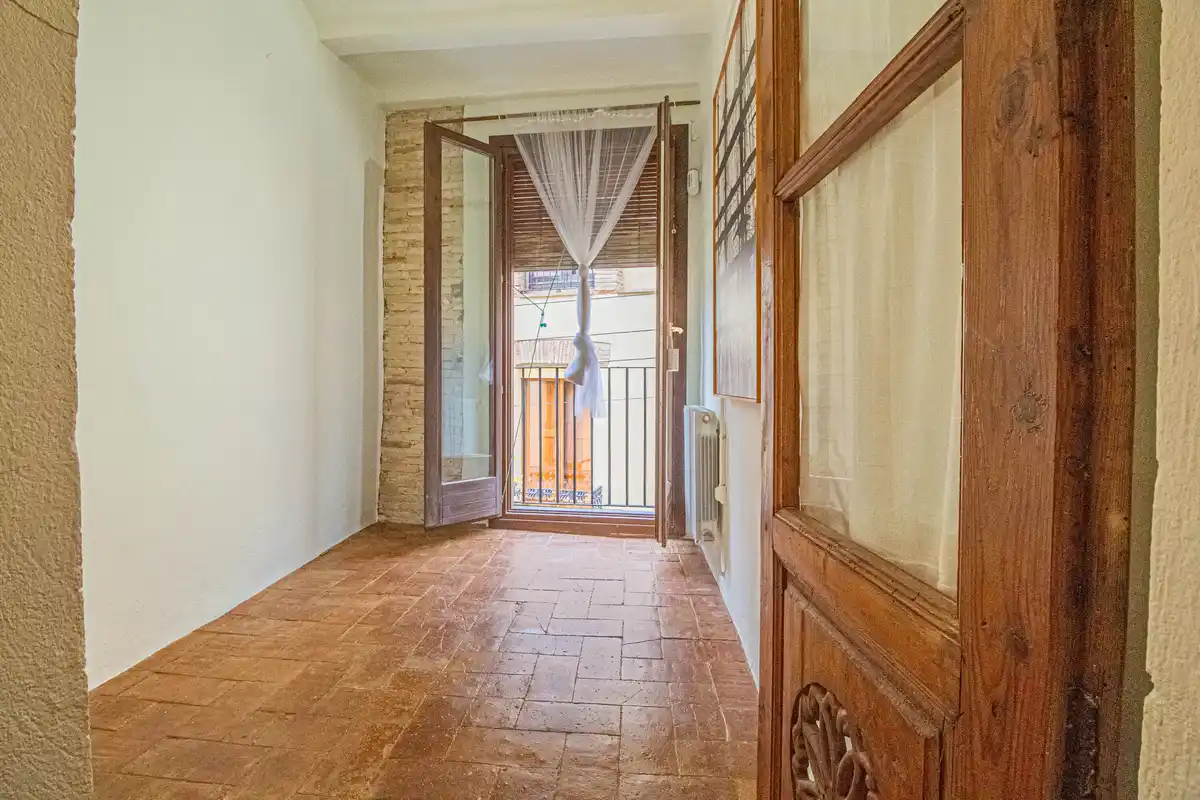 ¿Buscas una auténtica casa de estilo rústico en pleno casco antiguo de Castelló d’Empúries?