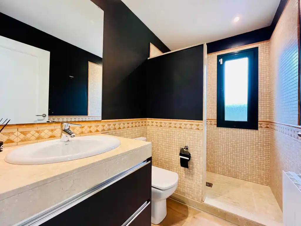 Casa en Venta en Torremirona (Navata).