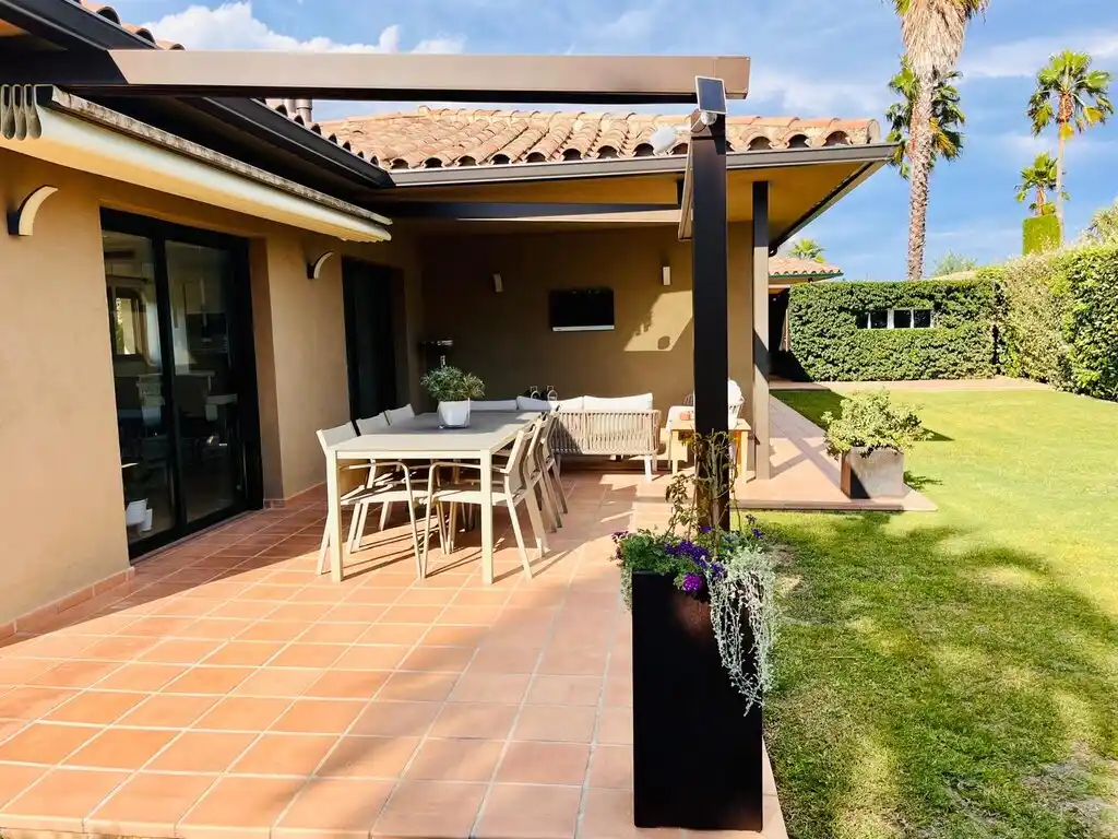 Casa en Venta en Torremirona (Navata).