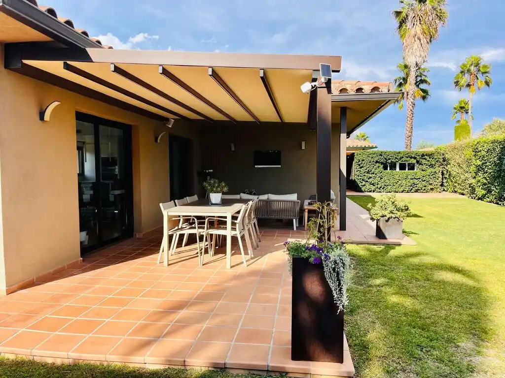 Casa en Venta en Torremirona (Navata).
