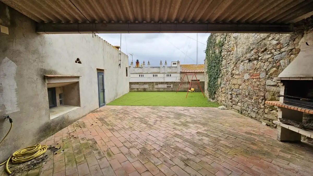 Casa en venta (Agullana)