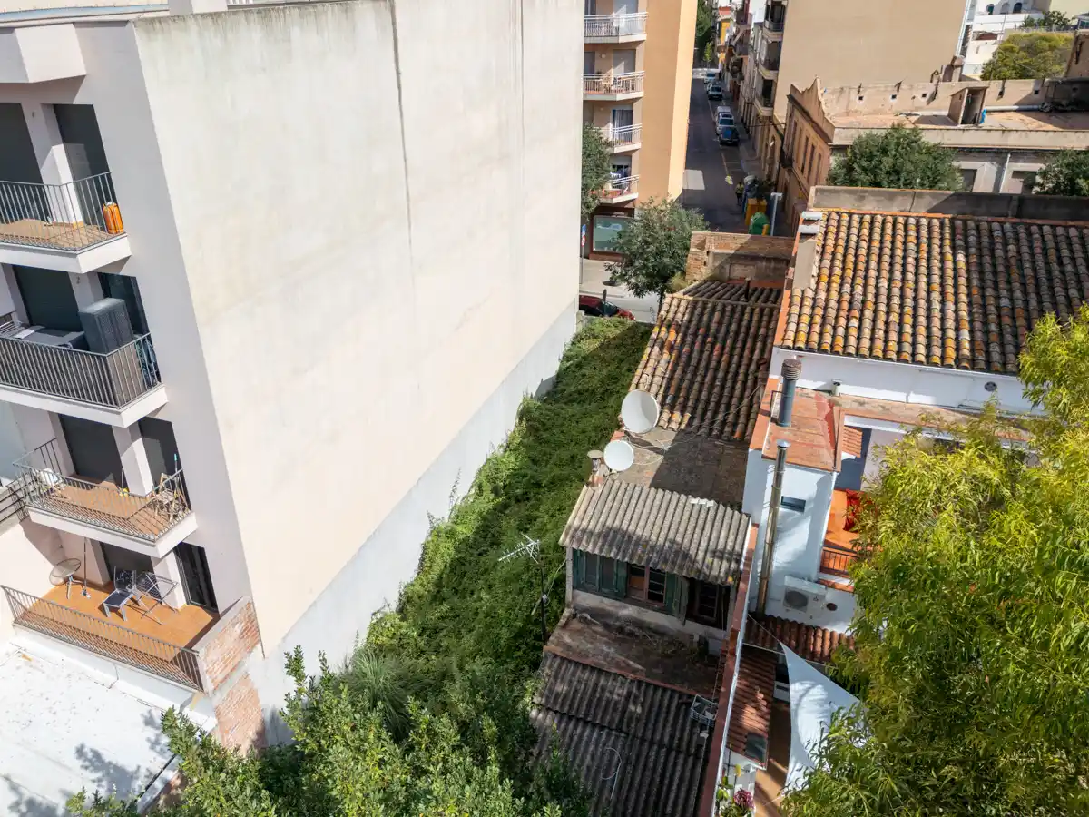 Solar Edificable de 558 m² en Figueres.